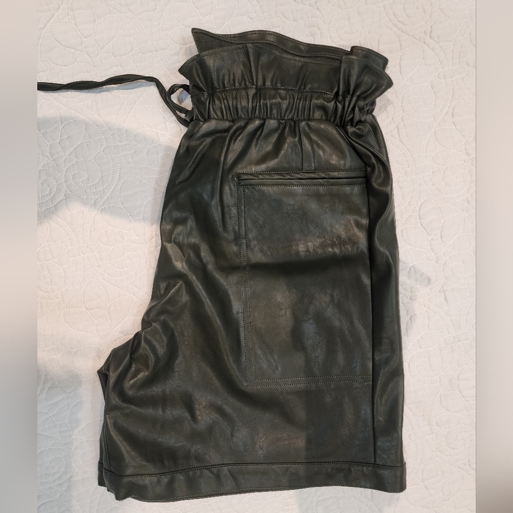 Women Dark Green Vegan Leather Drawstring Shorts Size M